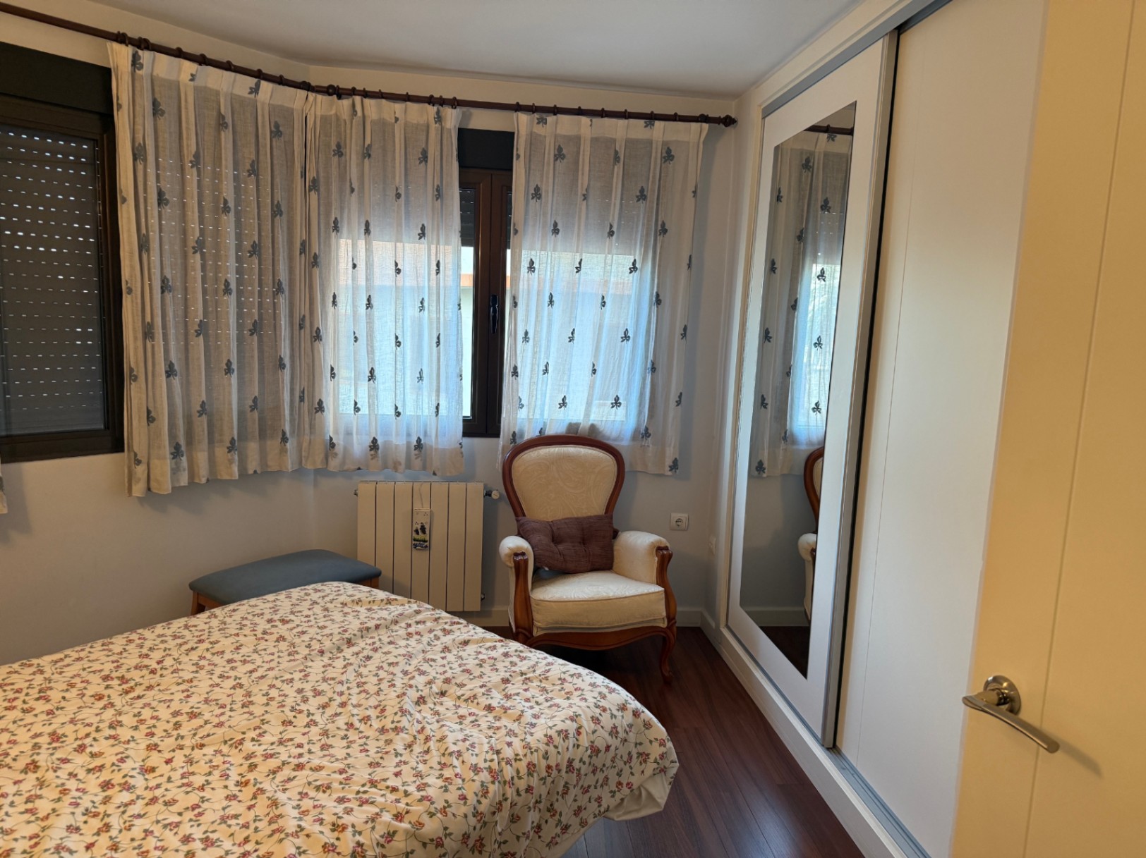 Piso y garaje en venta